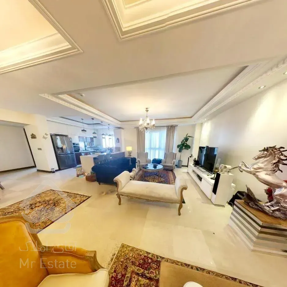 فروش ، ۱۴۱متر ، ۳خواب ، ۳جهت نور، سوپر نقشه