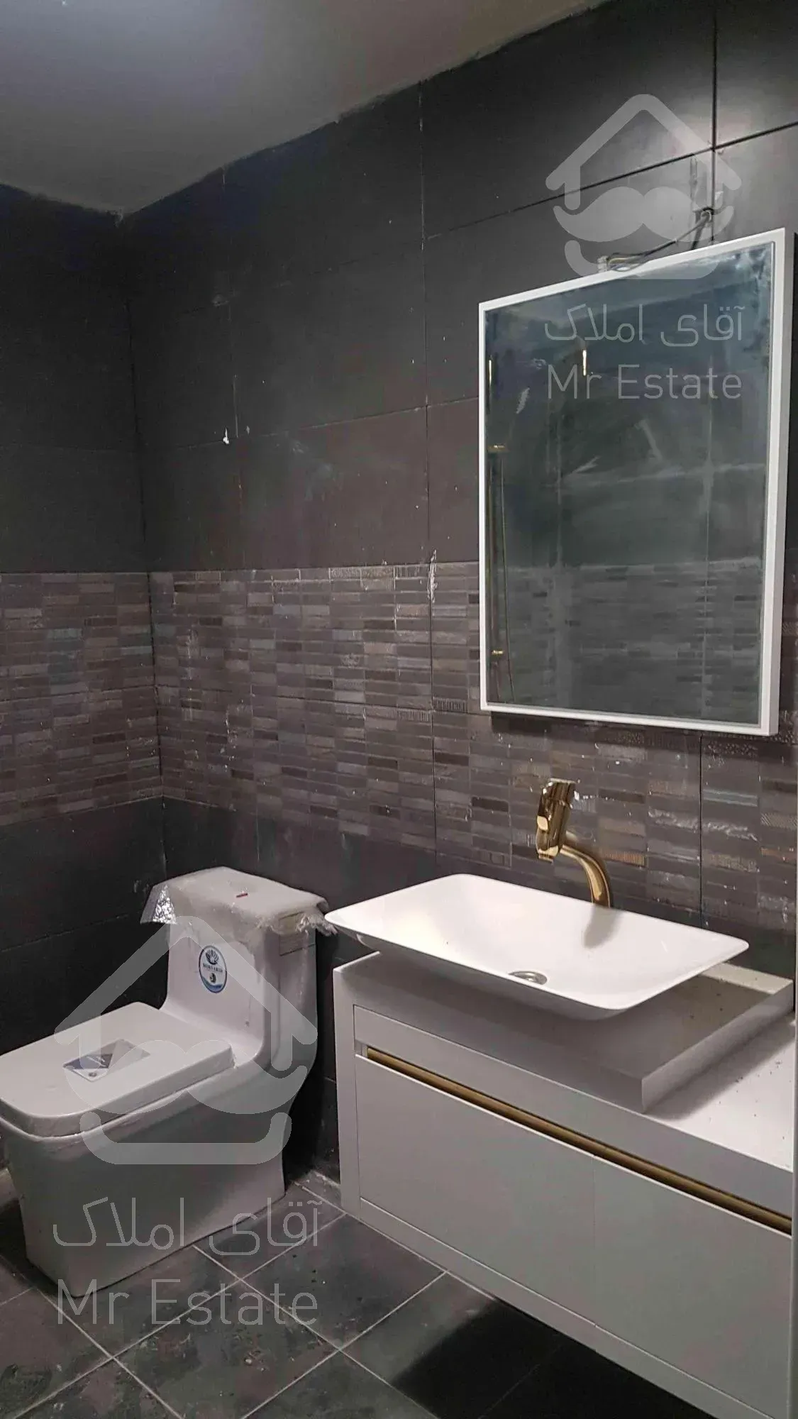 ۱۰۰متر ۲خوابه نوساز در بلوار فردوس غرب