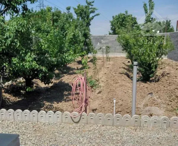 پانصد متری.دارای استخر.سنقرآباد.قابل معاوضه