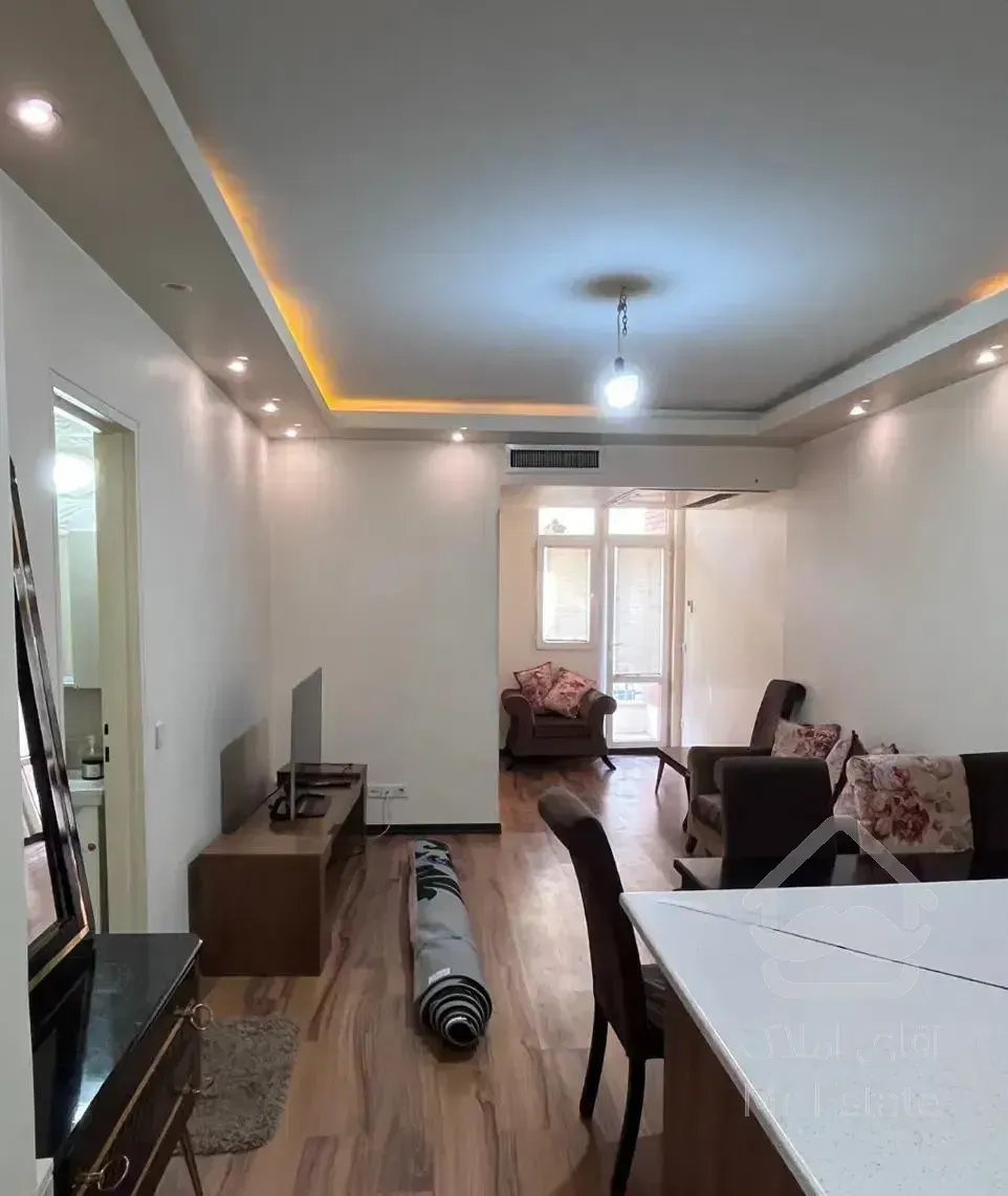 ۶۸ متر // ۲ خواب // تک واحد