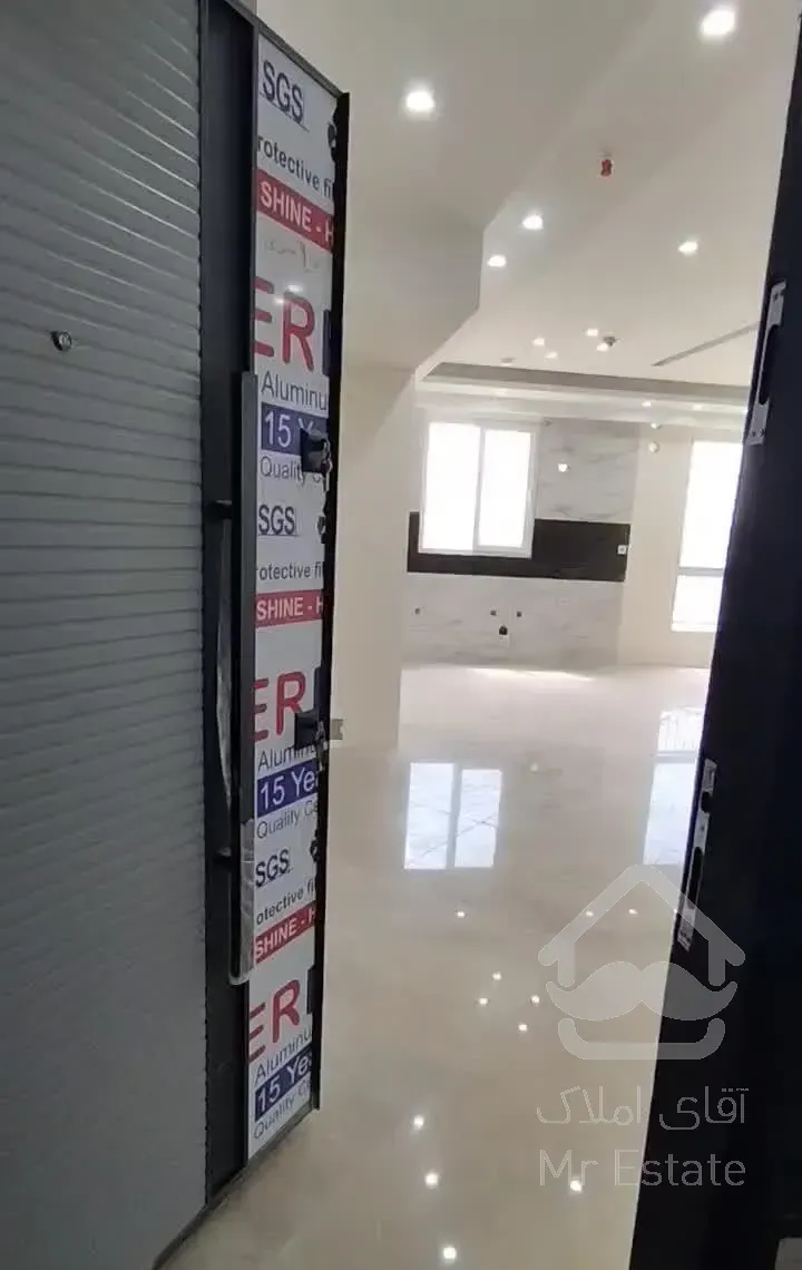 ۱۳۴ و ۱۳۱ متر/نوساز کلید نخورده/سه خوابه/پرچم