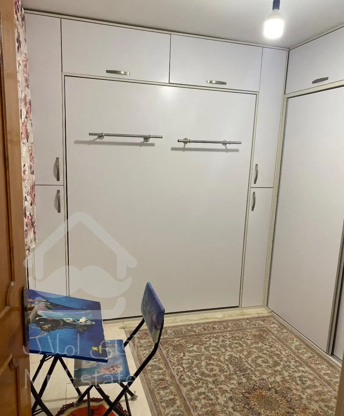 آپارتمان تک واحدی