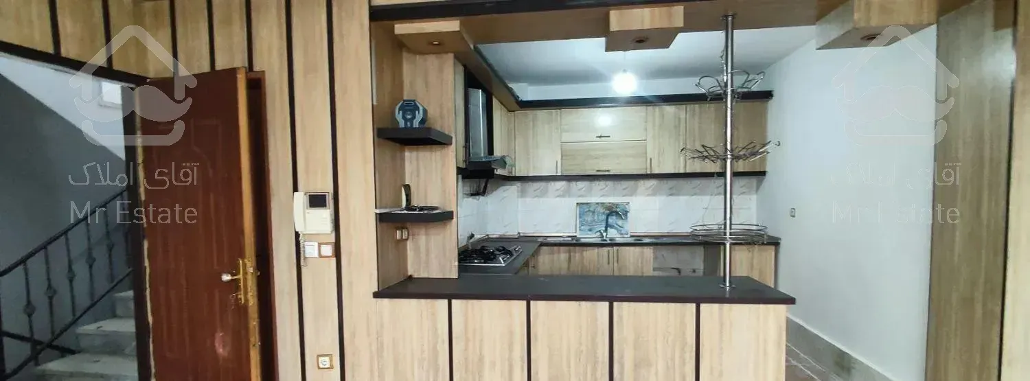 94متر تمیز حاشیه