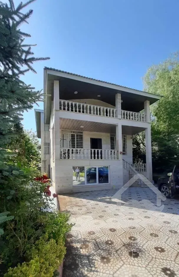 ویلا فروشی استخردار باغی در کلاردشت با سند