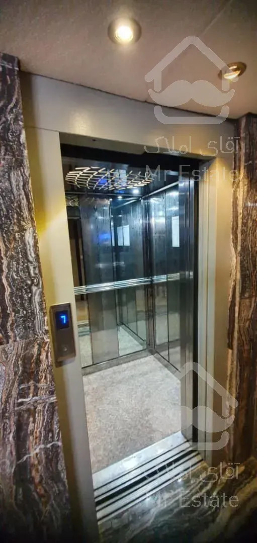 ۶۰ متر بهترین طبقه و ویو