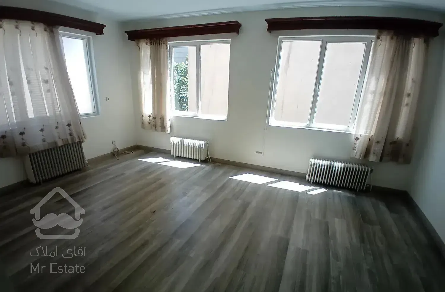 68  متر  2  خواب  شیک  لوکشین  نیاوران  منظریه