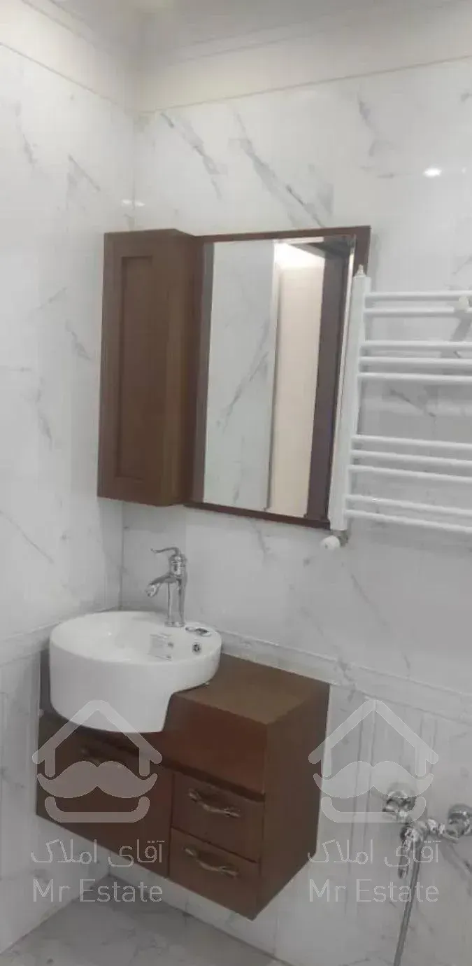 فروش ۱۷۴متر/ویو مشجر/شهرک محلاتی/۳ پارکینگ