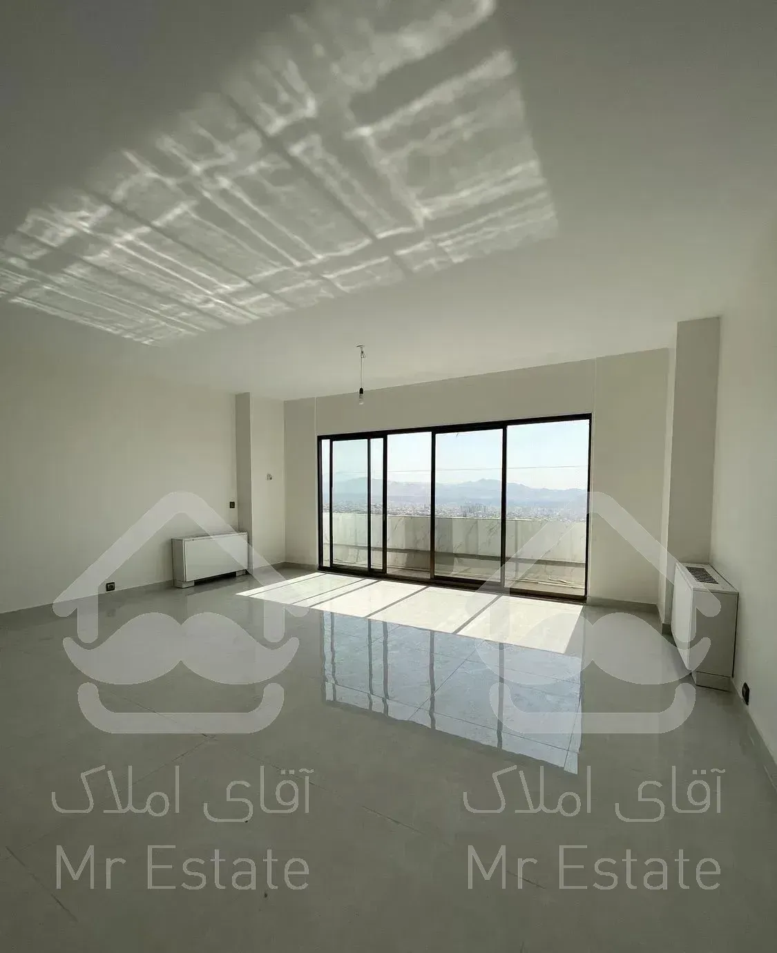 شهرک /  ۱۳۱ متر / ۲خواب/ طبقات /