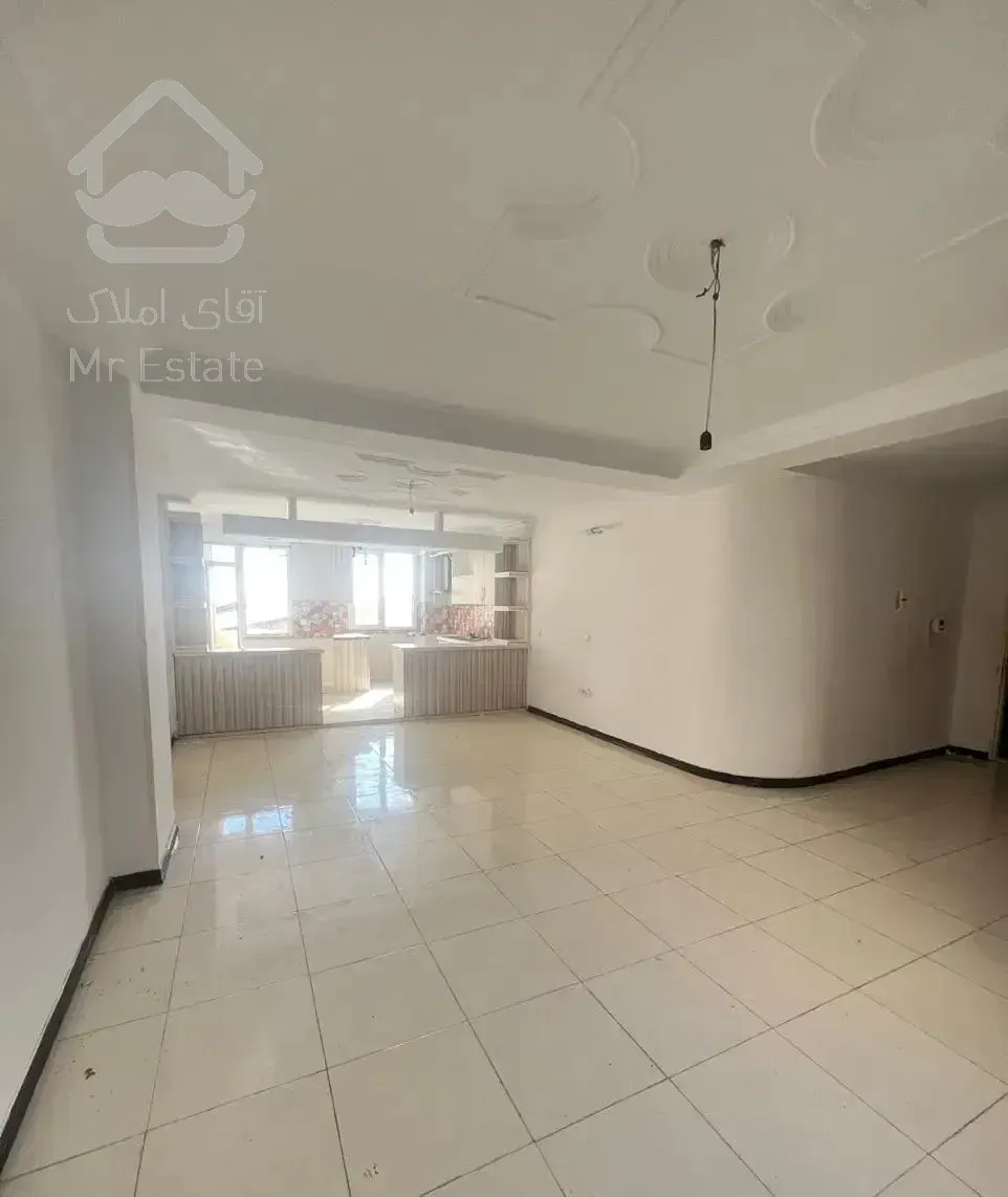 ۸۰ متر فول امکانات روبه افتاب (تراورتن)