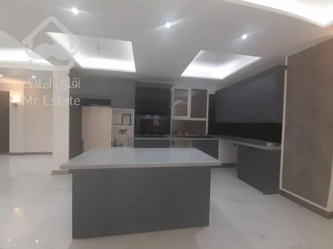 اجاره و رهن آپارتمان ولنجک 175  متر اکازیون