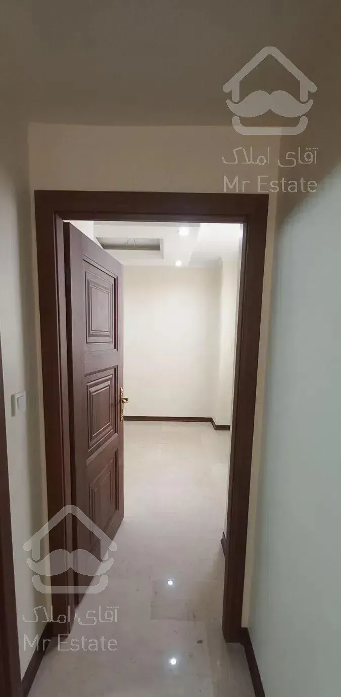 ۹۵متر نوساز شیک خ ششم نیروهوایی