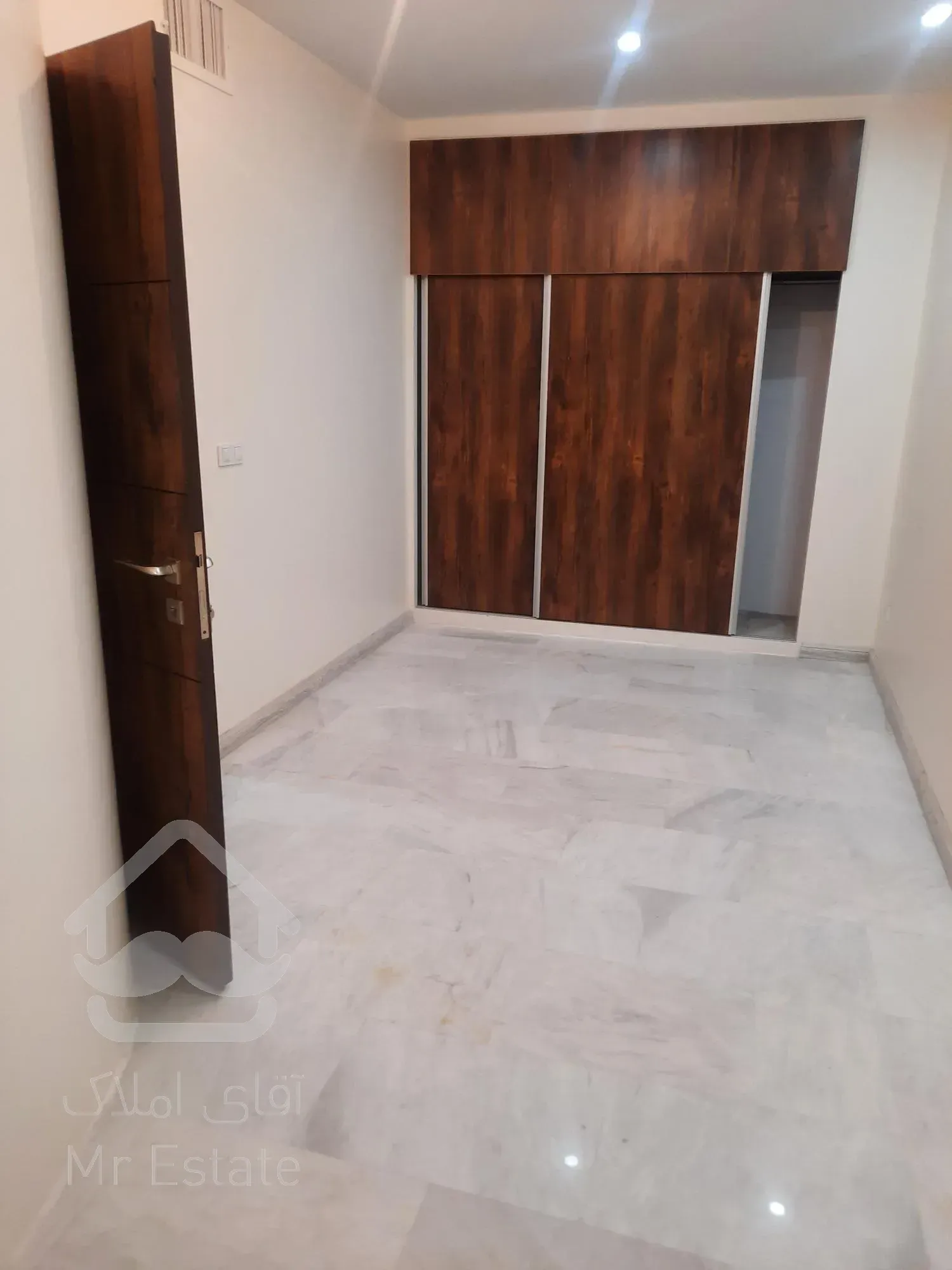 ۶۵ متر/بازسازی شده/در حد نوساز/طوقانی