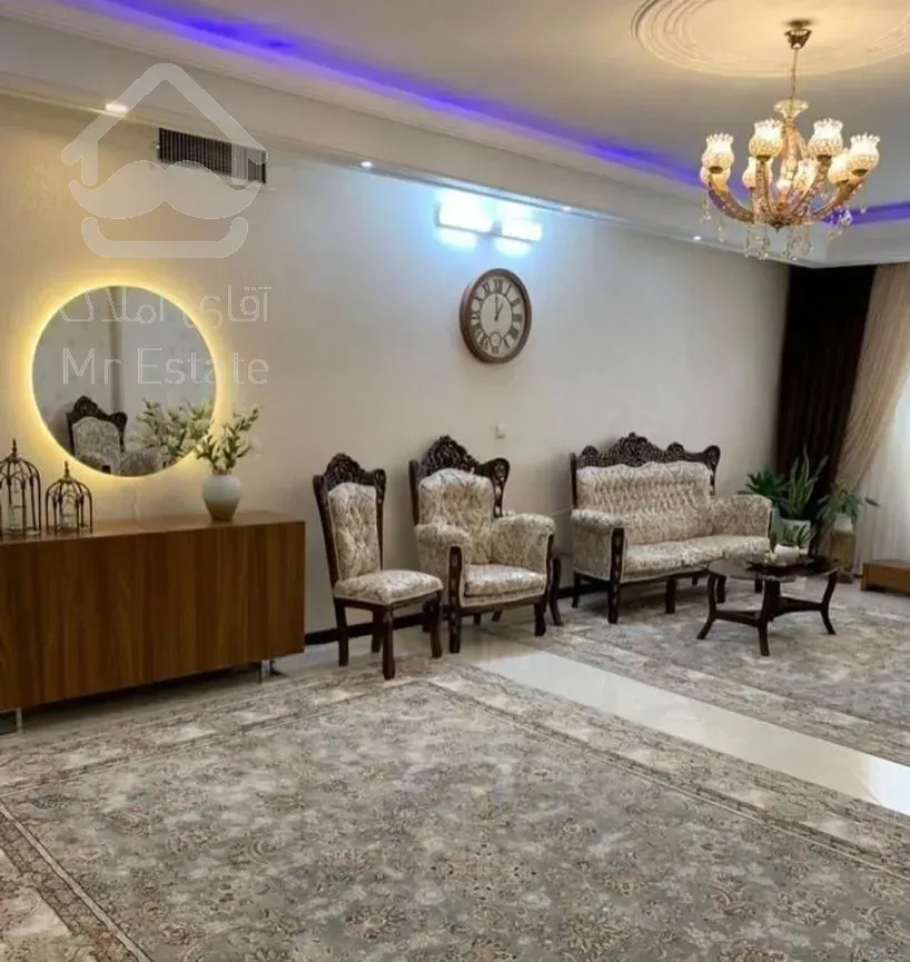 ۹۰ متری ۲ خ ۸ واحدی سالن پرده خور