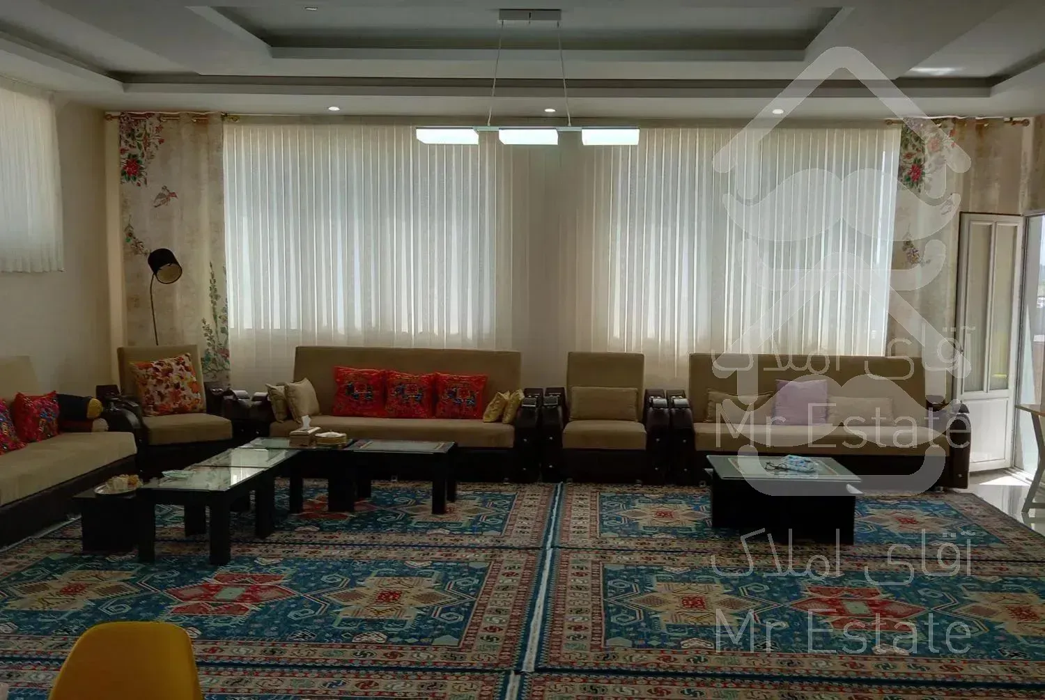 آآپارتمان۱۴۵ متر حیاط دار امیریه۳۱