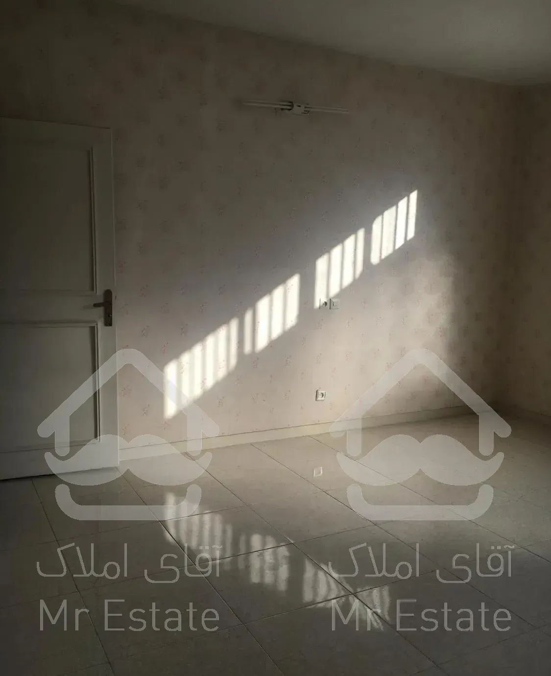 ۱۲۰متر اداری قلب شهرک راه‌اهن