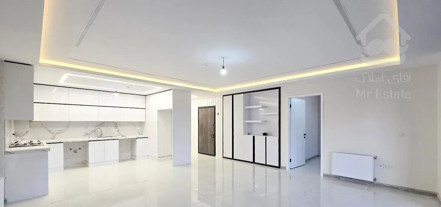 آپارتمان نوساز ۲ طرف نور ۱۳۳ متر خیابان باهنر