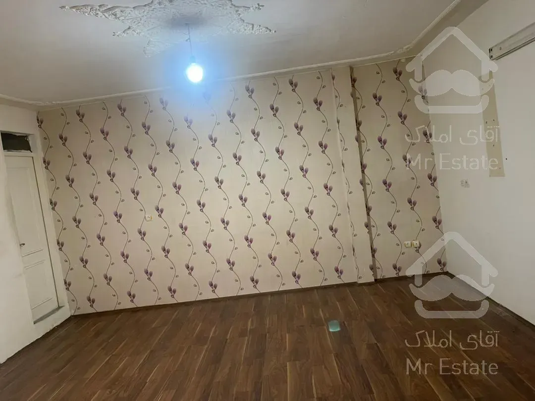 ۴۹ متر طبقه اول