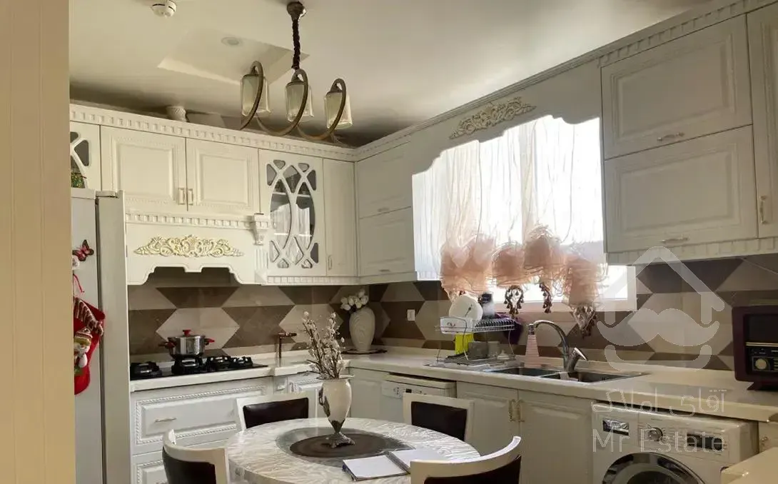 فروش آپارتمان /۱۳۰ متر / ۲ خواب / قبا