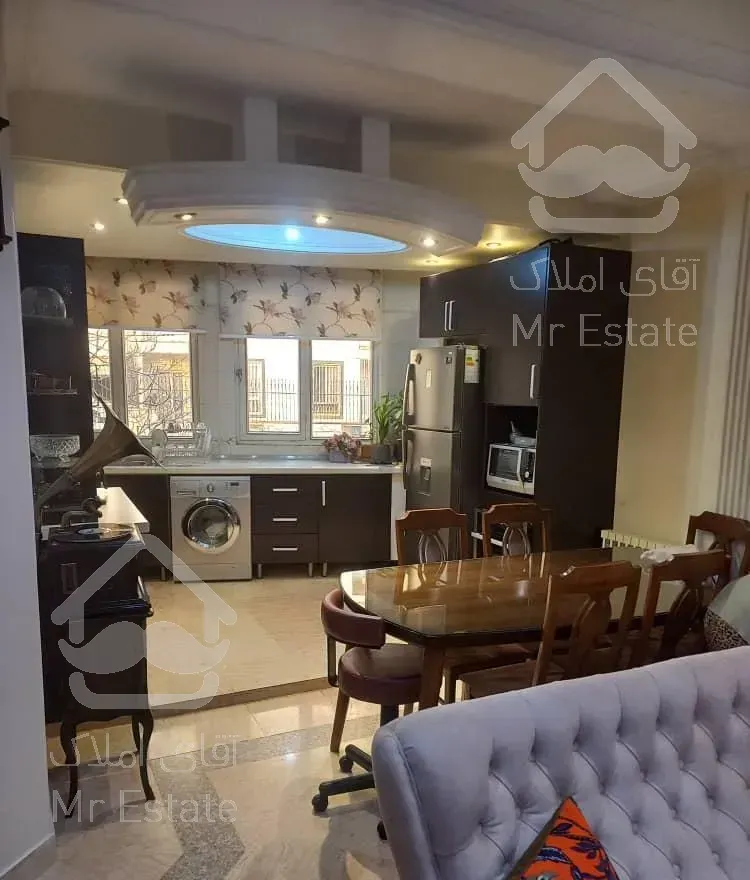 ۹۵متر کاشانی بهنام.فول امکانات