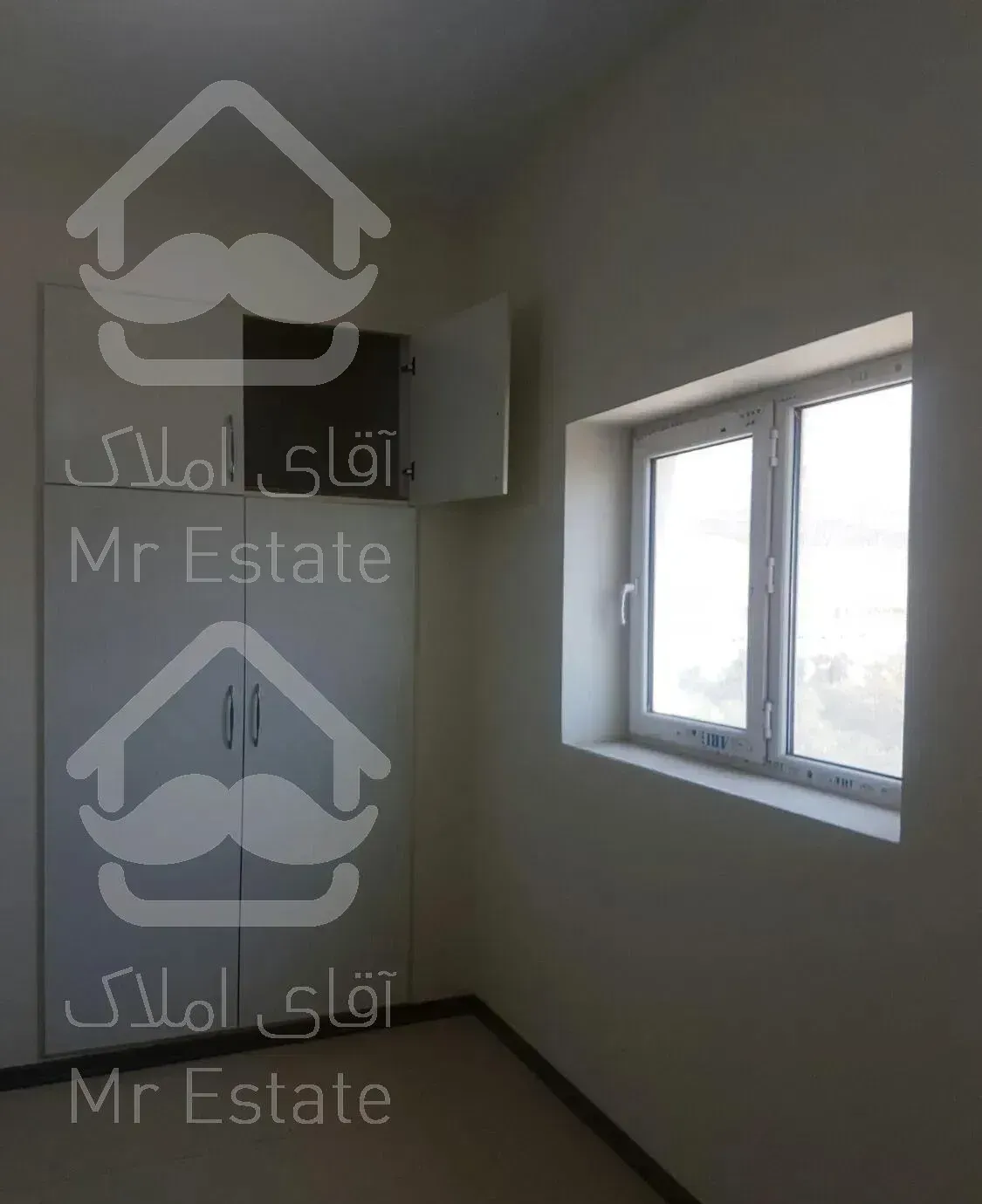 آبشار ۱۳۲ متر نوساز   متریال