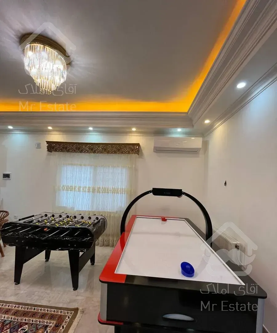 ویلا ۲۰۰ متر استخرو جکوزی دار بدون واسطه