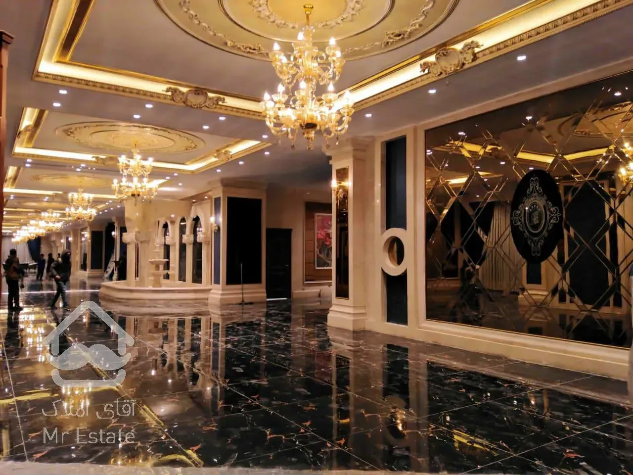 برج باغ مجلل رونیکا پلاس مژده/۱۸۰متر جنوبی، شناور در نور