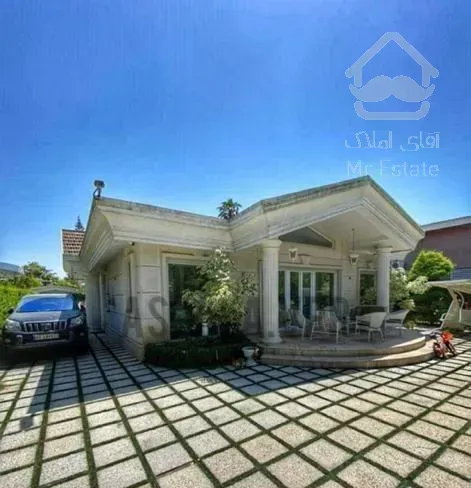 فروش خانه ویلایی280متری لاکچری/استخردار فول مبله