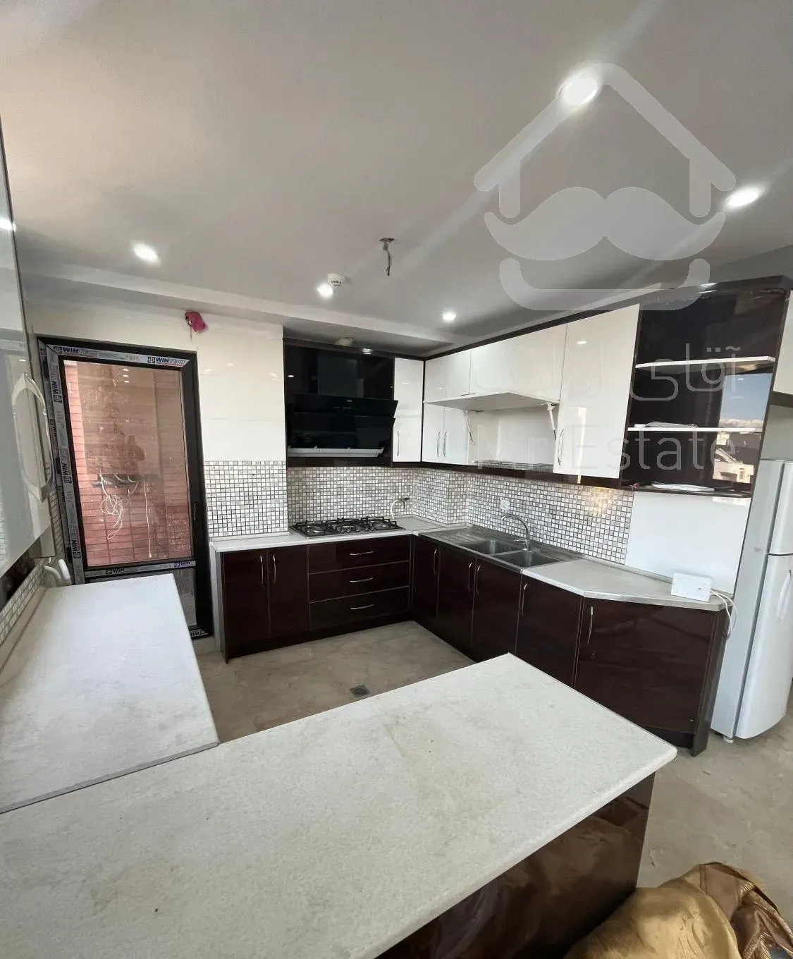 آپارتمان 120 متری 3خواب فول کلید نخورده