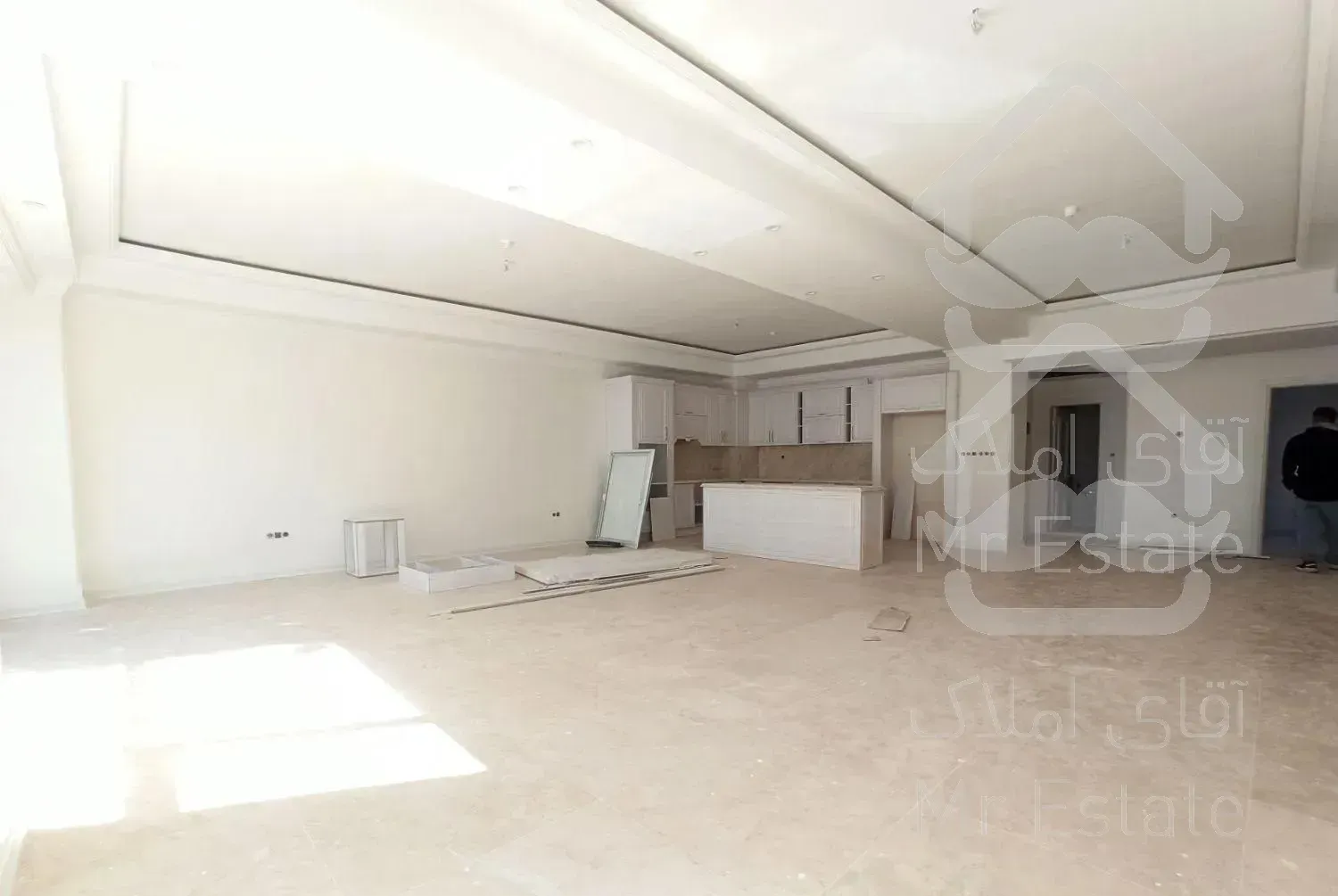 150متر / کلید نخورده / تک واحدی / غرق نور