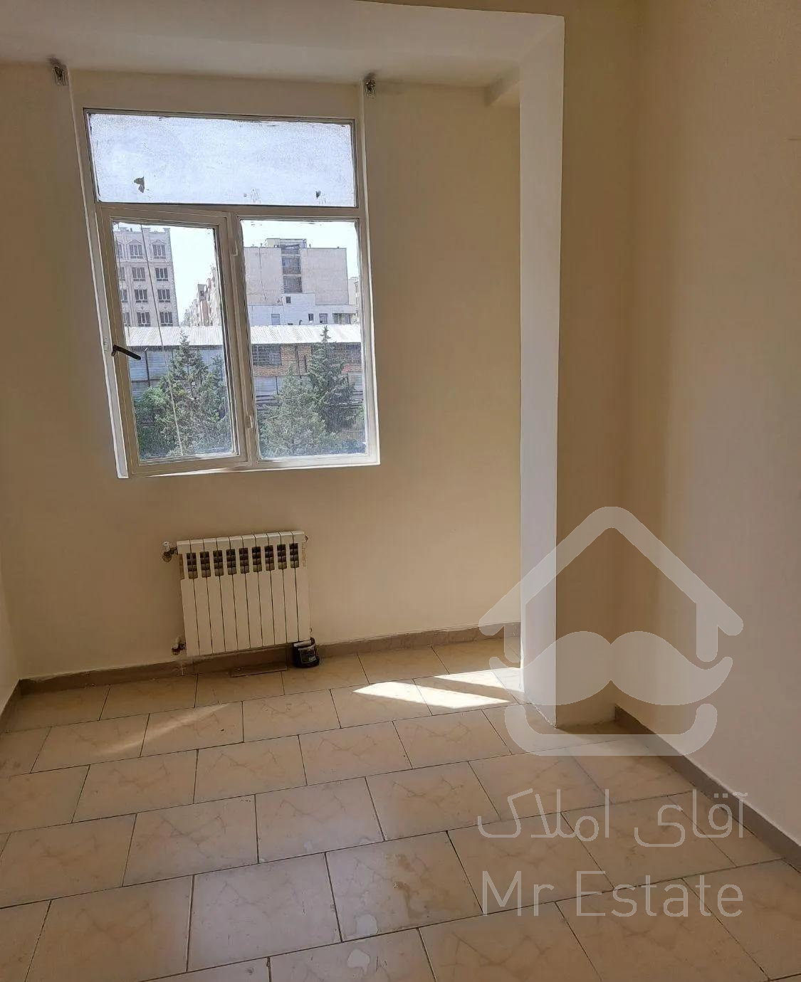 بر مرزداران ۶۷متر ۲خواب موقعیت اداری قابل سکونت