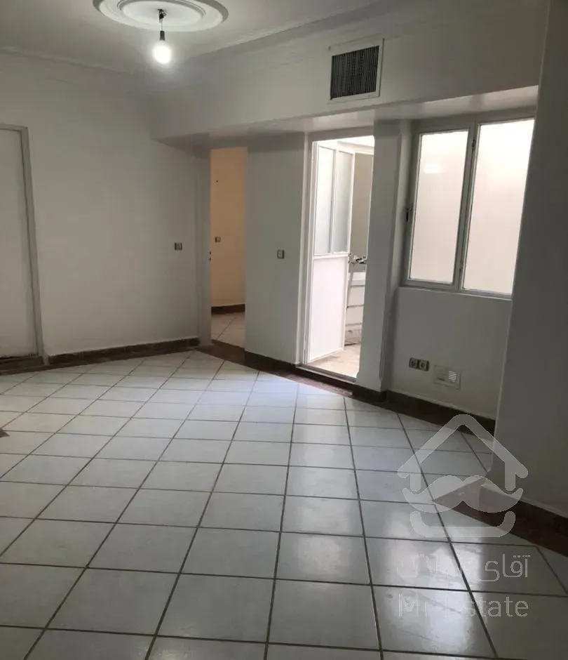 فروش آپارتمان ۷۶ متری ۲ خوابه همکف در پیروزی