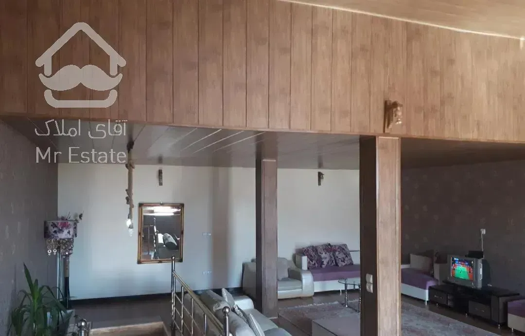 ویلا روی تپه با دید  و محیطی دنج و ارام