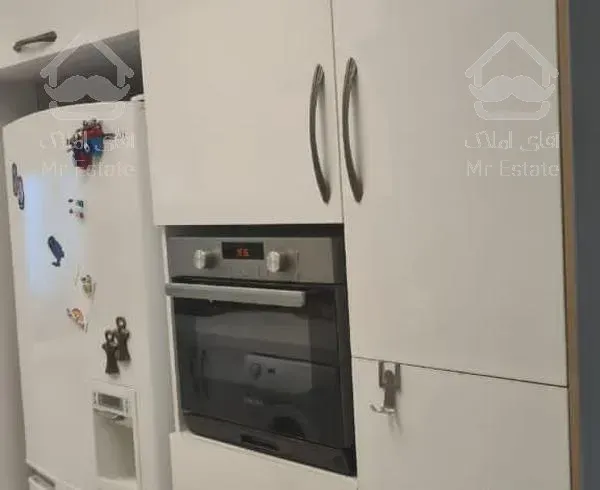 برج     ۱۰۶  متری   شهرک غرب  درختی