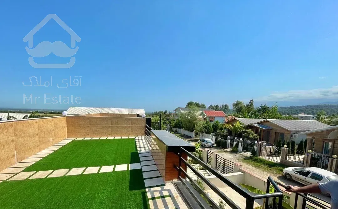 همکف۲۰۰متری روفدار ویو ابدی با جکوزی