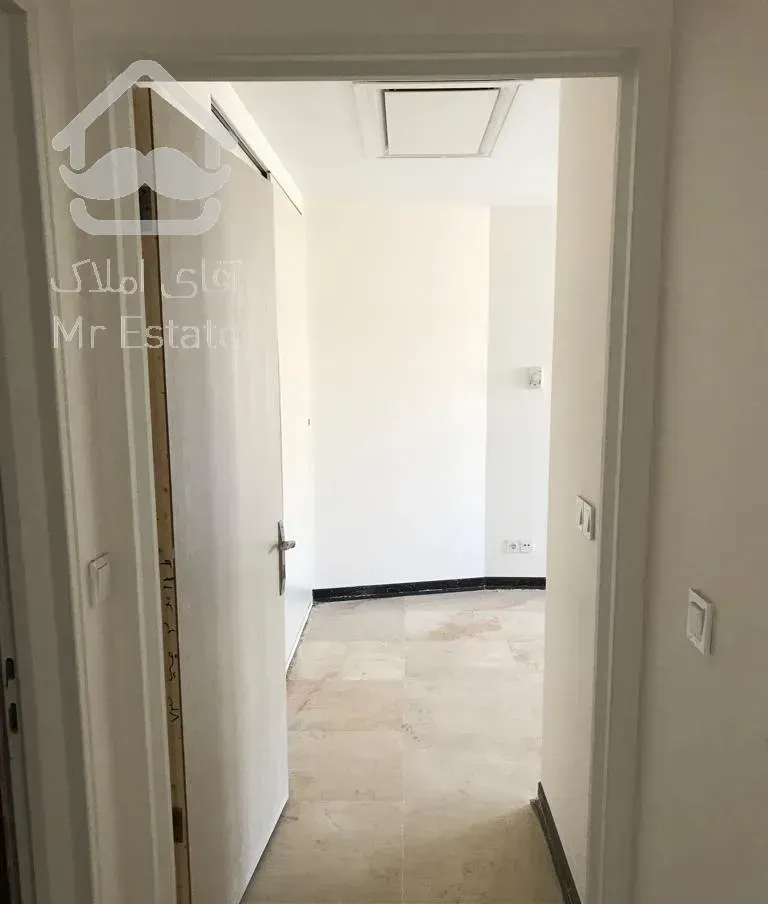 اپارتمان ۱۰۰ متری غرب دریاچه