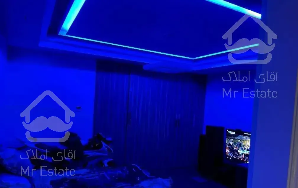 ۲۰۷متر طبقه ۱۰ ** ۵پارکینگ باکس** تکواحدی