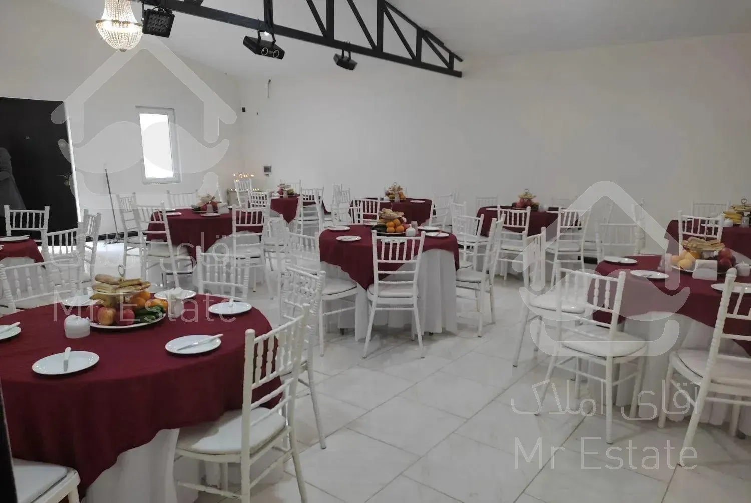 سالن عقد لواسان80متر