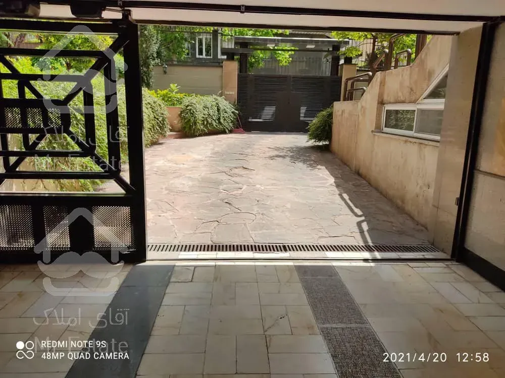 اجاره و رهن آپارتمان زعفرانیه 200  متر شیک