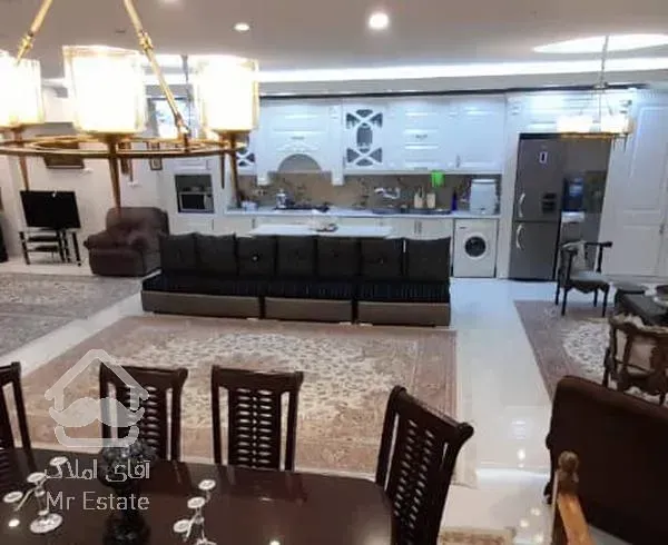 614متر زمین 300 متر ویلا تریبلکس