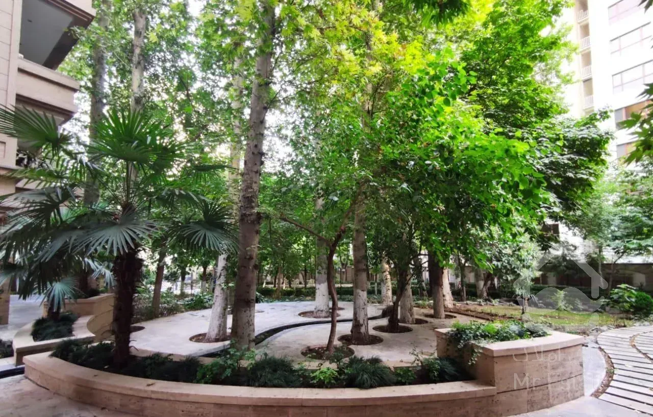 181 متری/ ویو باغ/ دوکله