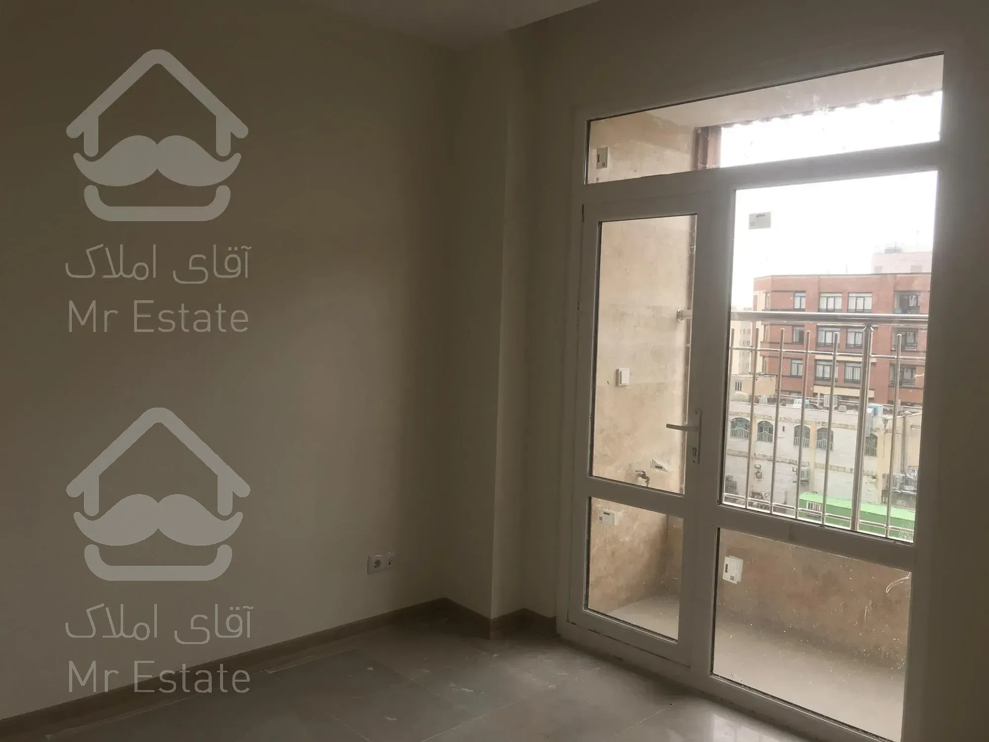 ١٩٠متر رهن و اجاره بر اشرفي اصفهاني