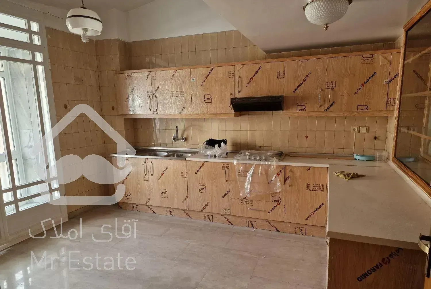 دزاشیب ۱۵۰ متر سه خوابه