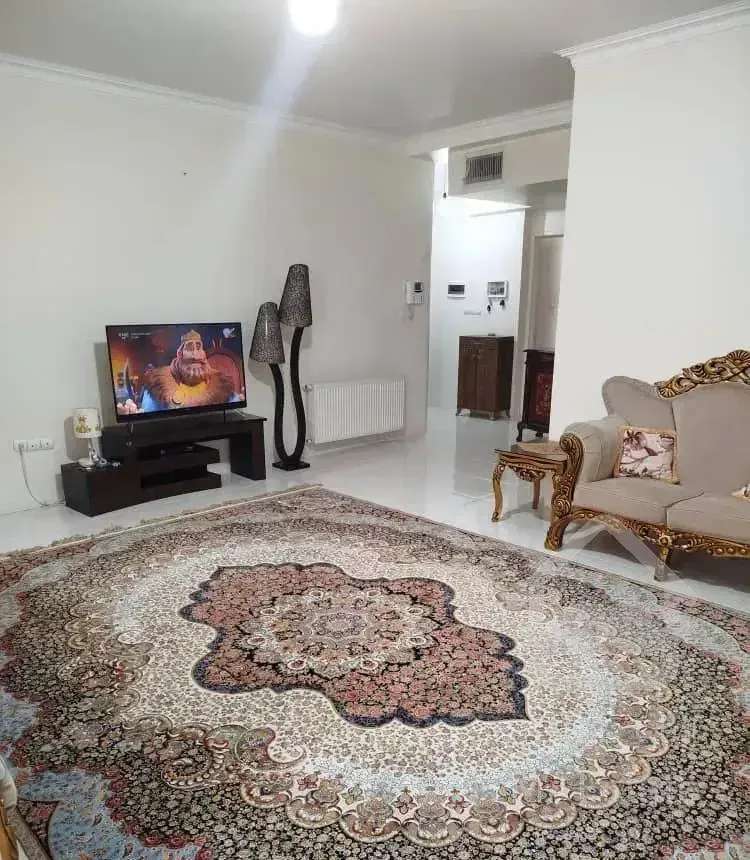 ۸۲ متر فول امکانات در فریدون احمدی