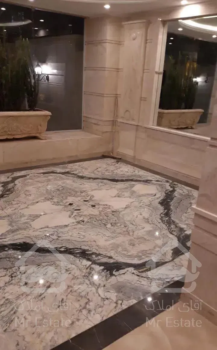 ۱۸۰ متر . دو پارکینگه. نوساز.