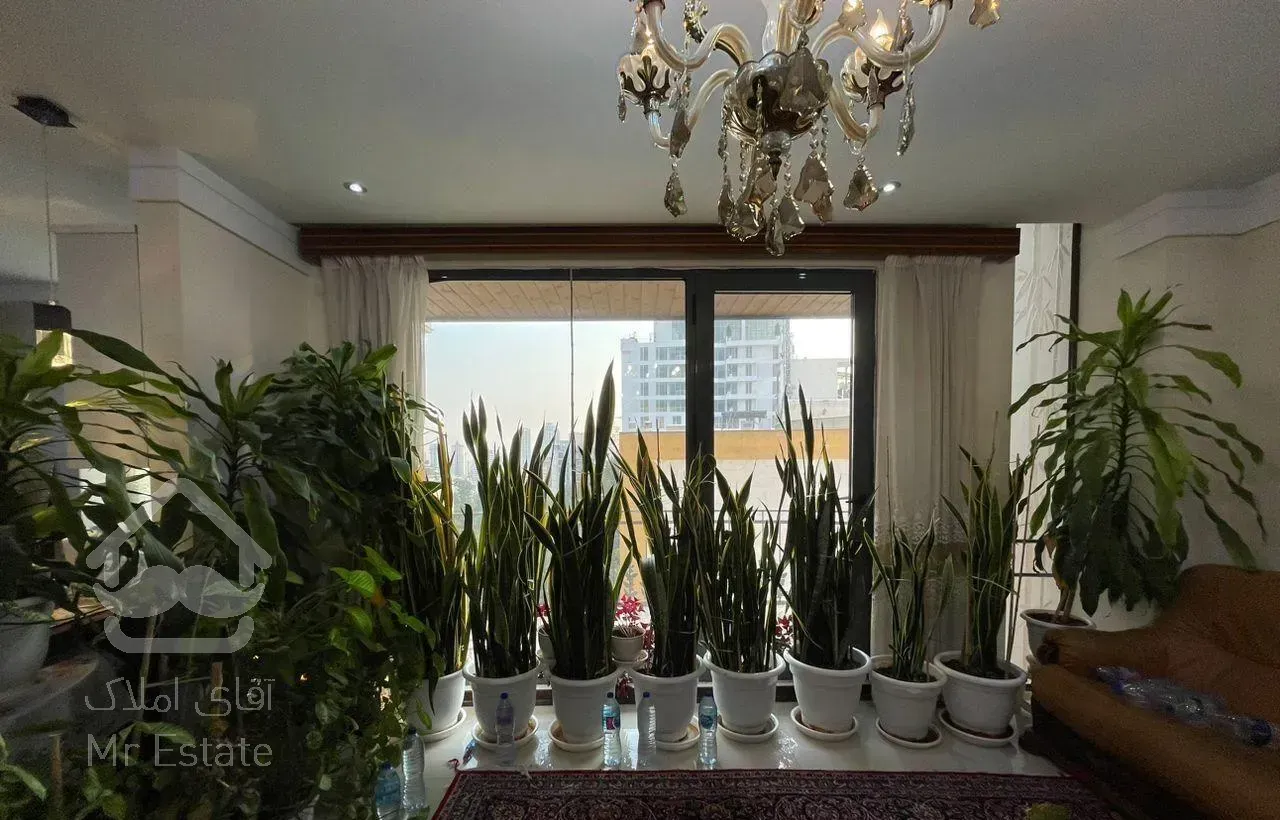 قلهک ۱۱۹ متر دو خواب  قیمت استثنایی