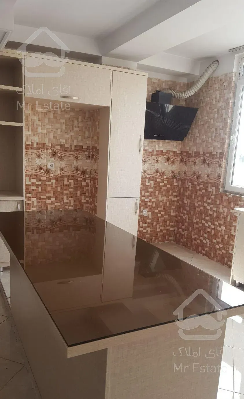 ۸۵ متری دو خوابه رو به نما و آفتاب گیر