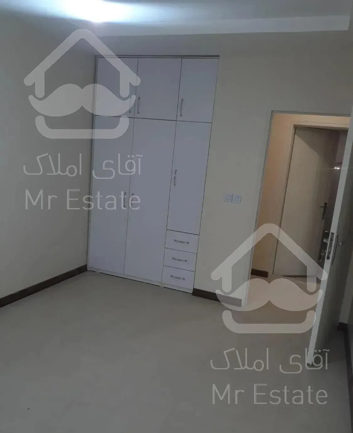 ۱۲۰ متری، نوساز، خرازی