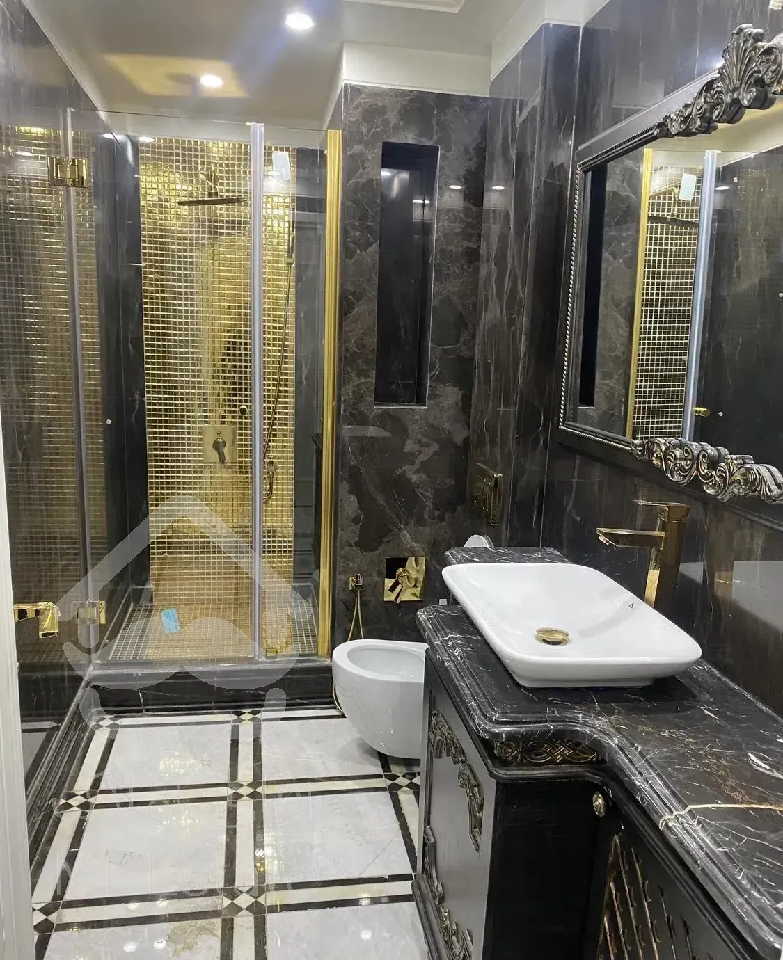 اپارتمان ۱۷۵ متری ۳ خواب  در کامرانیه شمالی