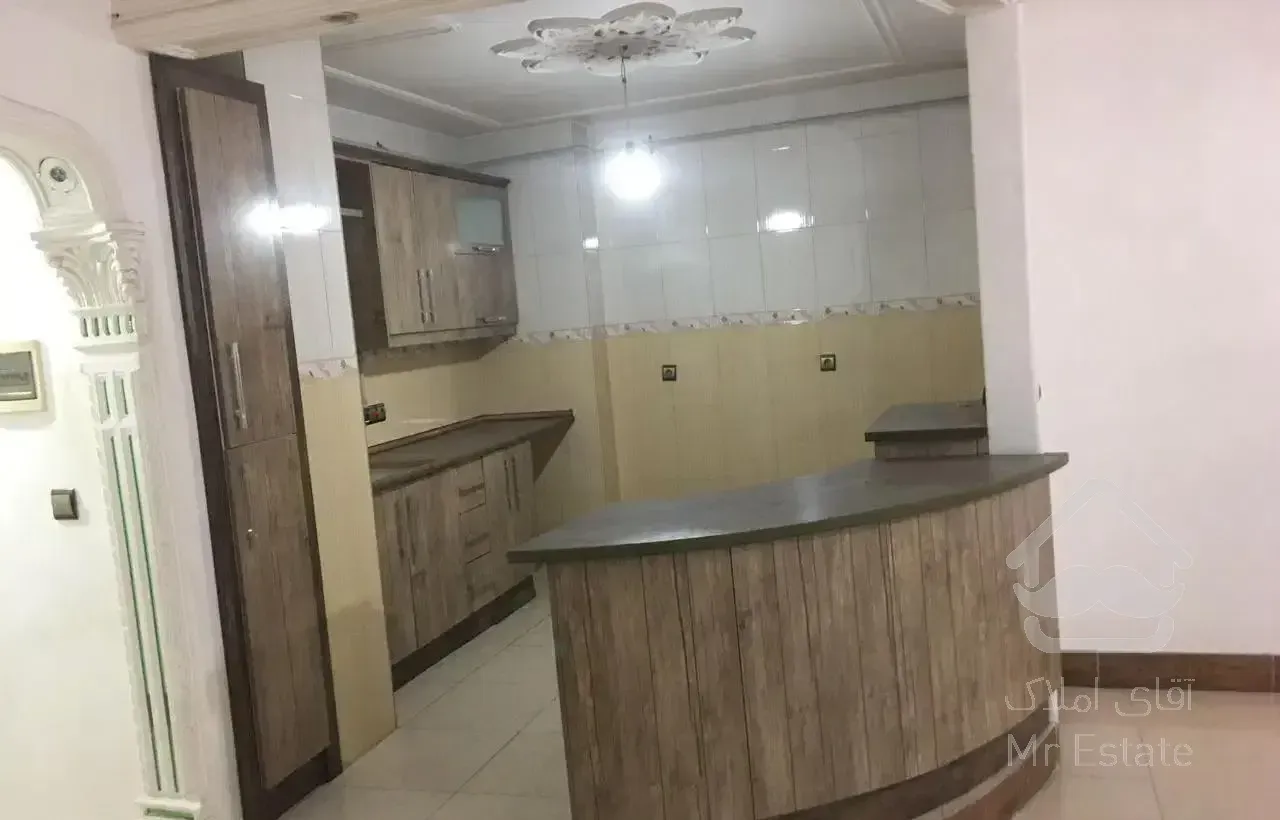 اجاره دو واحدی طبقه دوم در دخانیات