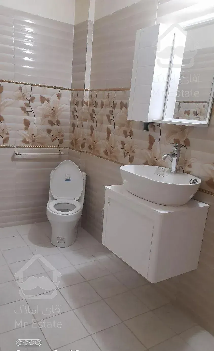 رهن و اجاره آپارتمان ۱۴۵متری(نوساز)در کوی ارغوان